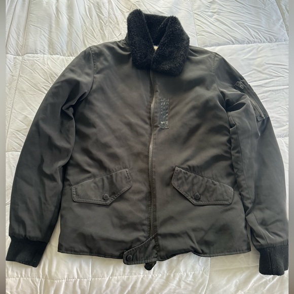 NATIVE YOUTH Other - Fur collar jacket